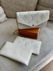 FÉLICIE POCHETTE- LOUIS VUITTON